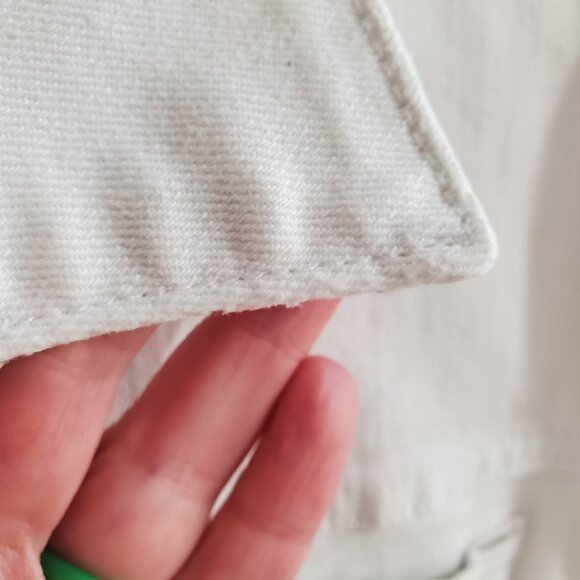 Vintage CAbi short-sleeve white denim jacket, UGC, - Picture 5 of 6